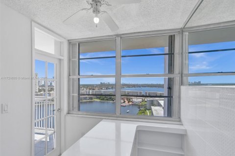 Купить кондоминиум в Авентура, Флорида 2 спальни, 145.39м2, № 1984953 - фото 20