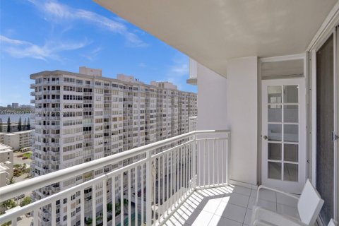 Купить кондоминиум в Авентура, Флорида 2 спальни, 145.39м2, № 1984953 - фото 14