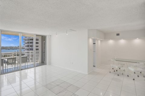 Купить кондоминиум в Авентура, Флорида 2 спальни, 145.39м2, № 1984953 - фото 3