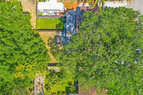 House in West Park, Florida 4 bedrooms, 116.87 sq.m. № 1701785 - photo 6