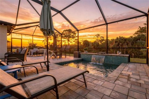 House in Nokomis, Florida 3 bedrooms, 158.31 sq.m. № 2312422 - photo 2
