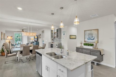House in Nokomis, Florida 3 bedrooms, 158.31 sq.m. № 2312422 - photo 7