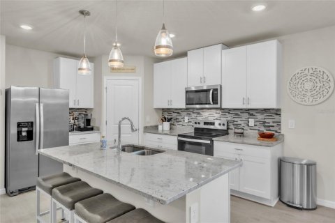 House in Nokomis, Florida 3 bedrooms, 158.31 sq.m. № 2312422 - photo 10
