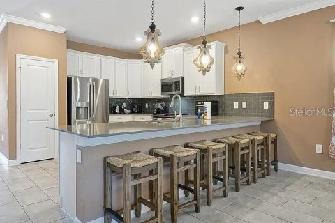 Casa en alquiler en Kissimmee, Florida, 8 dormitorios, 398.46 m2 № 2426016 - foto 6