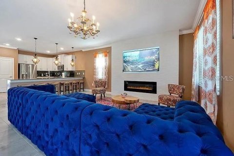 Casa en alquiler en Kissimmee, Florida, 8 dormitorios, 398.46 m2 № 2426016 - foto 3