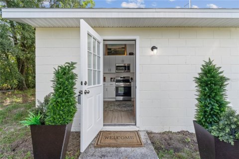 Villa ou maison à vendre à Apopka, Floride: 2 chambres, 74.04 m2 № 2430555 - photo 3