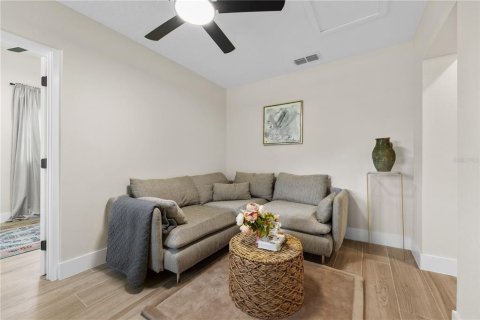 Villa ou maison à vendre à Apopka, Floride: 2 chambres, 74.04 m2 № 2430555 - photo 21
