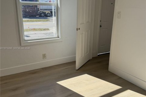 Appartement à louer à Hollywood, Floride: 2 chambres № 2040925 - photo 11