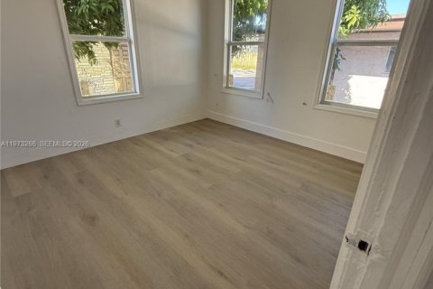 Appartement à louer à Hollywood, Floride: 2 chambres № 2040925 - photo 6