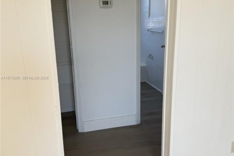 Appartement à louer à Hollywood, Floride: 2 chambres № 2040925 - photo 5