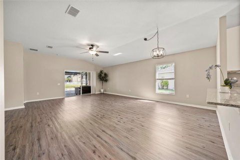 House in Wesley Chapel, Florida 3 bedrooms, 164.81 sq.m. № 1793010 - photo 21