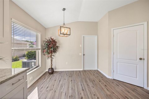 House in Wesley Chapel, Florida 3 bedrooms, 164.81 sq.m. № 1793010 - photo 17