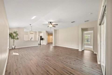 House in Wesley Chapel, Florida 3 bedrooms, 164.81 sq.m. № 1793010 - photo 24