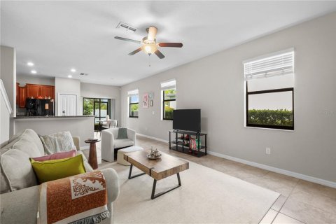 Touwnhouse à vendre à Tampa, Floride: 2 chambres, 143.81 m2 № 2322922 - photo 11