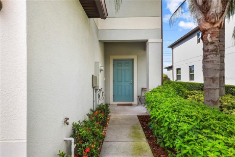Touwnhouse à vendre à Tampa, Floride: 2 chambres, 143.81 m2 № 2322922 - photo 8