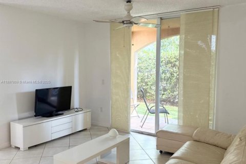Condominio en alquiler en Aventura, Florida, 1 dormitorio, 69.68 m2 № 1949201 - foto 8