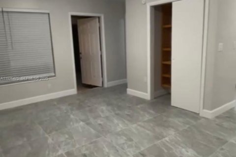 Appartement à louer à Fort Lauderdale, Floride: 41.81 m2 № 1988078 - photo 1