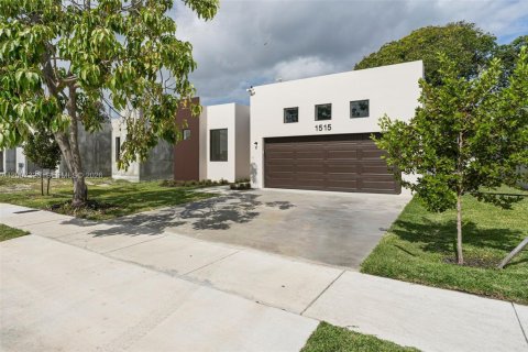 Villa ou maison à vendre à Fort Lauderdale, Floride: 3 chambres № 2071758 - photo 3