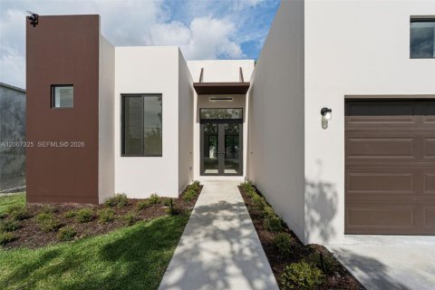 Villa ou maison à vendre à Fort Lauderdale, Floride: 3 chambres № 2071758 - photo 4