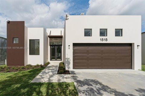 Villa ou maison à Fort Lauderdale, Floride 3 chambres № 2071758