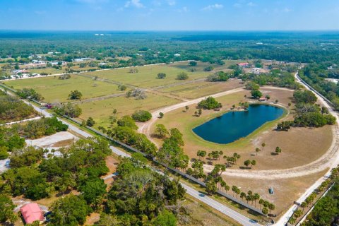 Land in Venice, Florida № 1849934 - photo 1