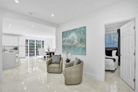 Villa ou maison à vendre à Hollywood, Floride: 5 chambres, 397.71 m2 № 1934464 - photo 20