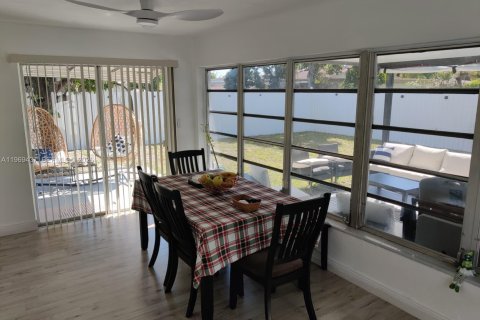 Casa en venta en Miramar, Florida, 3 dormitorios, 104.98 m2 № 2030298 - foto 10