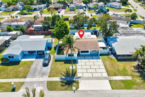 Casa en venta en Miramar, Florida, 3 dormitorios, 104.98 m2 № 2030298 - foto 28