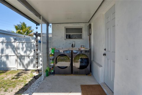 Casa en venta en Miramar, Florida, 3 dormitorios, 104.98 m2 № 2030298 - foto 25