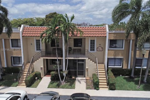 Condo in Weston, Florida, 2 bedrooms № 2074920