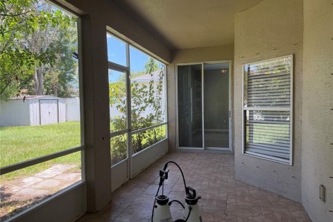 House in Palm Coast, Florida 4 bedrooms, 209.96 sq.m. № 2224499 - photo 25