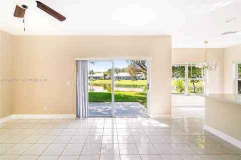 Купить виллу или дом в Лейк-Уорт, Флорида 4 спальни, 225.1м2, № 2051842 - фото 6