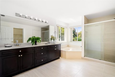 Купить виллу или дом в Лейк-Уорт, Флорида 4 спальни, 225.1м2, № 2051842 - фото 18