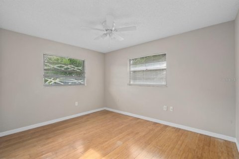 House in Orlando, Florida 3 bedrooms, 155.24 sq.m. № 1827158 - photo 10