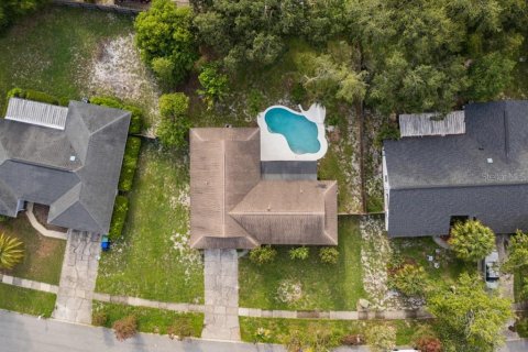 House in Orlando, Florida 3 bedrooms, 155.24 sq.m. № 1827158 - photo 1