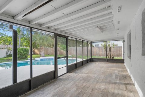 House in Orlando, Florida 3 bedrooms, 155.24 sq.m. № 1827158 - photo 6