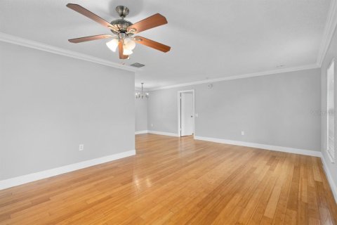 House in Orlando, Florida 3 bedrooms, 155.24 sq.m. № 1827158 - photo 23