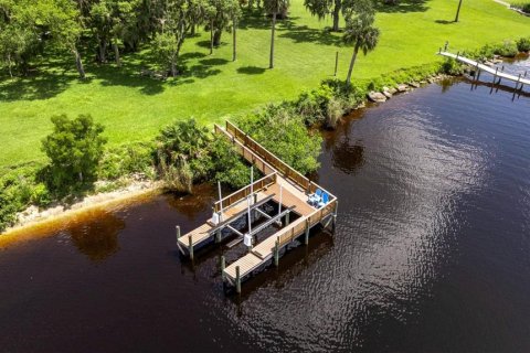 Casa en venta en Alva, Florida, 3 dormitorios, 369.66 m2 № 1839063 - foto 8