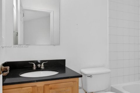 Touwnhouse à louer à Margate, Floride: 2 chambres, 110.55 m2 № 2044644 - photo 22