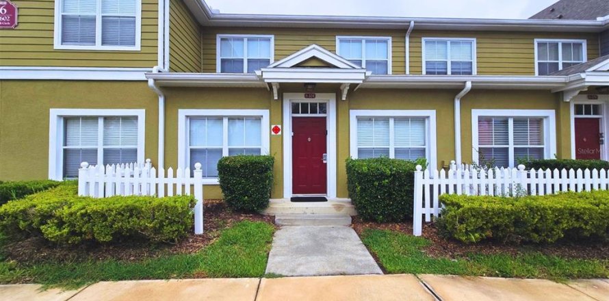 Adosado en Kissimmee, Florida 3 dormitorios, 120.4 m2 № 1832810