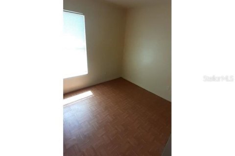House in Tampa, Florida 4 bedrooms, 139.35 sq.m. № 2239531 - photo 12
