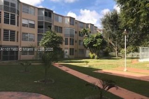 Copropriété à vendre à Miami, Floride: 1 chambre, 83.43 m2 № 1937536 - photo 14