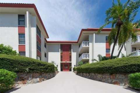 Condominio en venta en Clearwater, Florida, 2 dormitorios, 106.84 m2 № 1914898 - foto 1