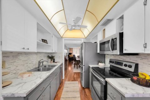 Condominio en venta en Clearwater, Florida, 2 dormitorios, 106.84 m2 № 1914898 - foto 9