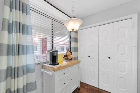 Condominio en venta en Clearwater, Florida, 2 dormitorios, 106.84 m2 № 1914898 - foto 11