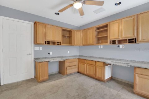 House in Orlando, Florida 4 bedrooms, 227.89 sq.m. № 1749447 - photo 25