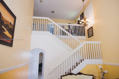 Casa en venta en Pembroke Pines, Florida, 3 dormitorios, 193.89 m2 № 1864945 - foto 3