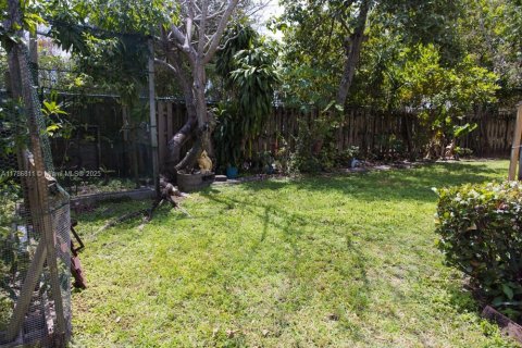 Casa en venta en Pembroke Pines, Florida, 3 dormitorios, 193.89 m2 № 1864945 - foto 20
