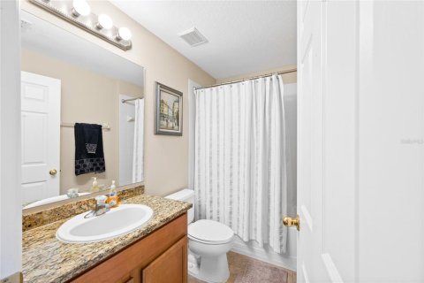 Townhouse in Sanford, Florida 3 bedrooms, 177.81 sq.m. № 2205429 - photo 24