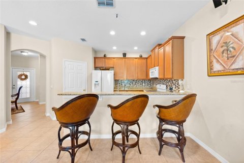 Townhouse in Sanford, Florida 3 bedrooms, 177.81 sq.m. № 2205429 - photo 7